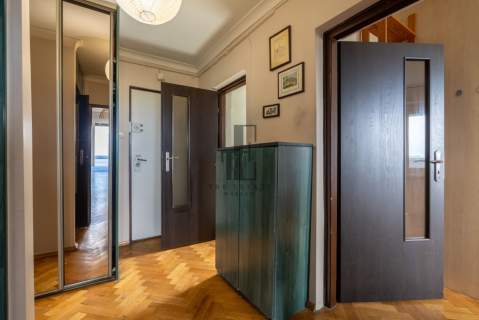 3 pokoje z balkonem KW niski czynsz