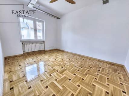 Dom biurowy/3 poziomy 240 m /7x Parking/Działka 500m2/Las B