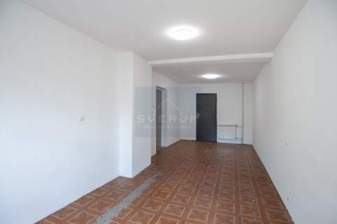 DOM 160 m BUDYNEK 85 m DRUGI DOM KŁOBUCK