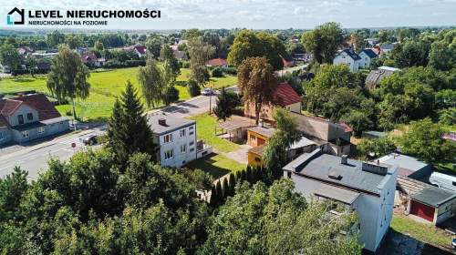 Dom z warsztatem i garażem