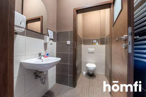 Dwie powierzchnie biurowe po 136m2 Wyszyńskiego