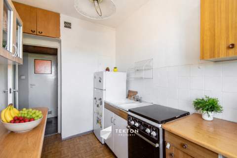 3 pokoje z balkonem, widokiem, piwnica,obok Pestki