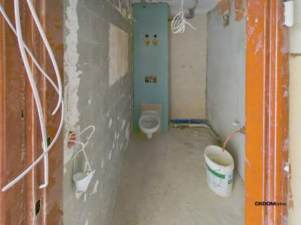 2 pok. Rejowska 32,57 m balkon 190 tys.