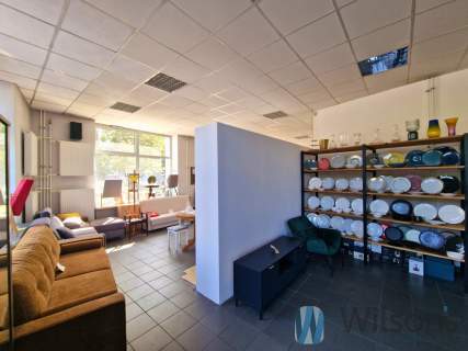 Duży lokal 385 m2 przy ruchliwej i żyjącej ulicy