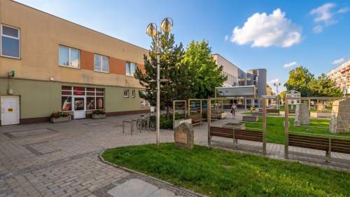 Biuro do wynajęcia, 79 m2, Pionki