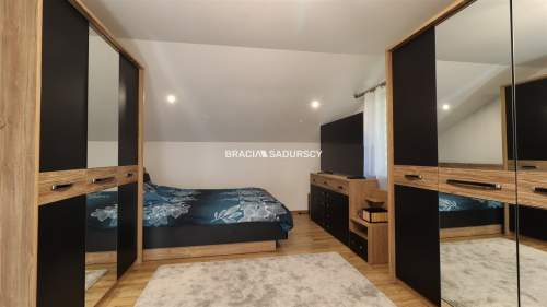 DOM 100M2 SZCZYRZYC 4 POKOJE CENTRUM 5 ARÓW