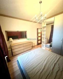 Salon z aneksem i sypialnia, balkon, garaż