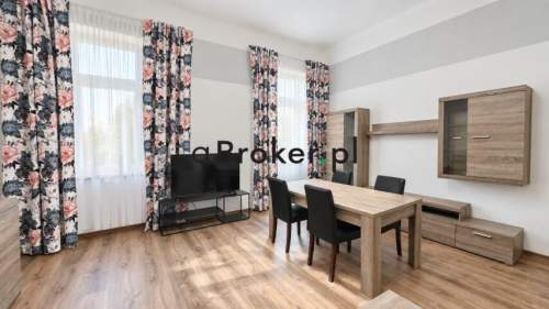 Stare Miasto, ul. Szlak 3 osobne pokoje osobna kuchnia balkon