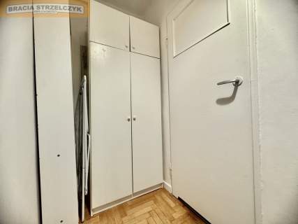 Mokotów - cicha kawalerka z balkonem