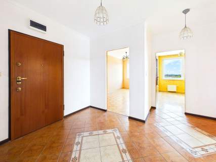4 pokoje 72,32 m Balkon 8 m Psie Pole