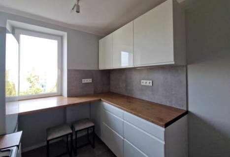 2 pokoje z balkonem -po remoncie, Legionów 130/140