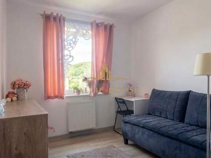 Garaż 3 Pokoje Balkon Po Remoncie Zieleń