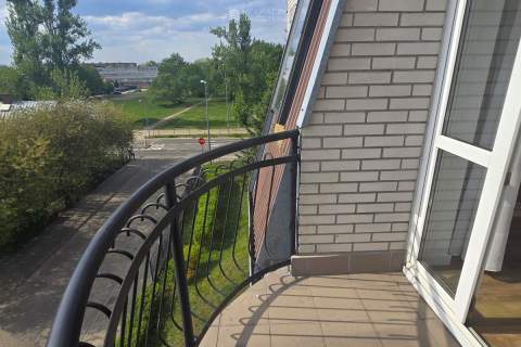 Nowe Miasto 60 m2 po remoncie, 2 piętro, cegła