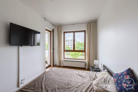 WILANÓW 64m2 3 POKOJE TARAS 12m2 2012r. TRAMWAJ