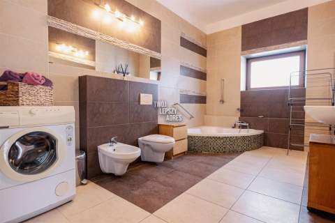 3 pok, 100 m2 , ogród, miejsce parkingowe-Gaj