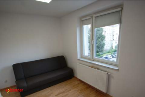 Komfortowe M3 w centrum z dużym balkonem, kominek