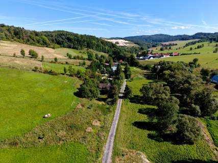 Dom wolnostojący 150 m , duża działka, do remontu