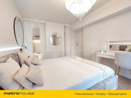 LUKSUSOWY APARTAMENT, 2 MJC POSTOJOWE, KOMÓRKA