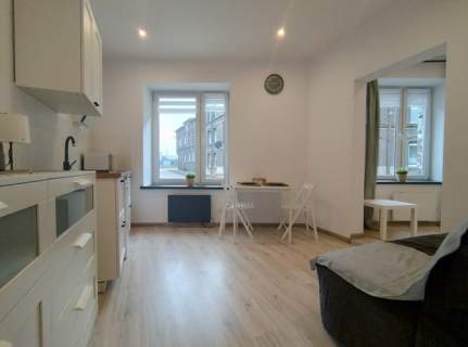Duża kawalerka, 30 m2 - M. Rodziewiczówny 10A
