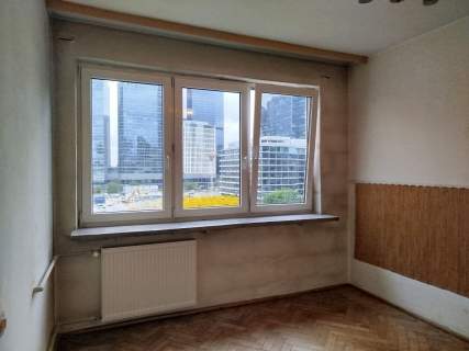 Wola Miedziana 44 m Widok na park Remont