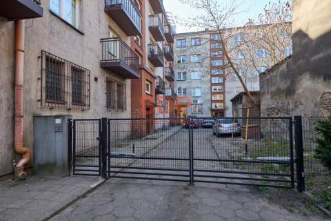 Odświeżone mieszkanie do wprowadzenia Prywatny parking Dwa b