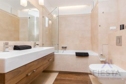 Apartament obok Metra Świętokrzyska