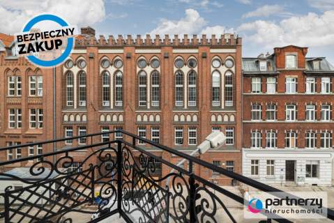 5 pięknych pokoi z balkonem w centrum miasta
