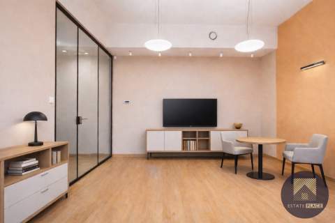 Prestiżowe biuro w kamienicy 125 m2 Nowogrodzka