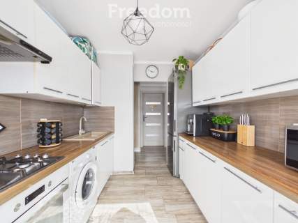 4 pokoje, balkon i 73 m Tułowice