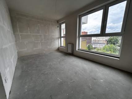 M3 V PIĘTRO GARAŻ KOMÓRKA GARDEROBA 3 BALKONY