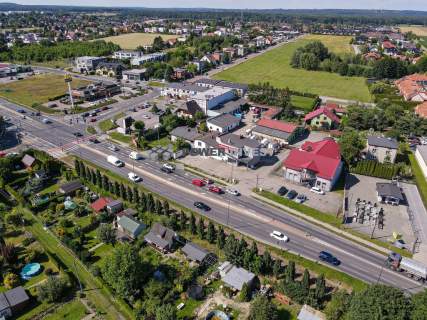 LOKAL USŁUGOWY W ŚWIETNEJ LOKALIZACJI