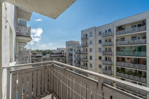 Duża kawalerka z balkonem i garażem na Kamionku 