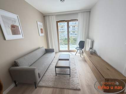 EXTRA NOWIUTKI APARTAMENT - ŁAZARZ KAWALERYJSKA 4