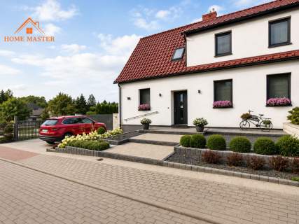 Nowoczesny dom na obrzeżach