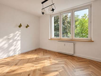 Saska Kępa - 3 pokoje po remoncie, widok na zieleń