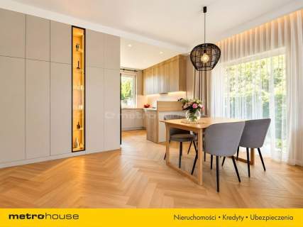 Dom w Łomiankach, Elegancki dom w Łomiankach