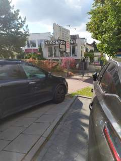 Lokal w centrum Łomianki k/Warszawy wejście od głównej ulicy