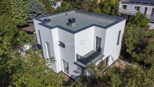 Nowoczesna bryła / Wolnostojący / Działka 700 m2