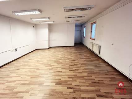 Świetna lokalizacja, duży parking