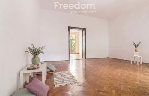Mieszkanie w kamienicznym stylu - Łódź Fabryczna