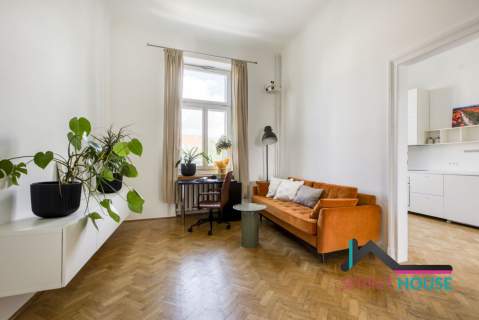 Klimatyczne mieszkanie w sercu Powiśla przy metrze