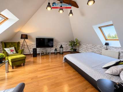 Dom na sprzedaż 4 pokoje salon garaż na 2 auta