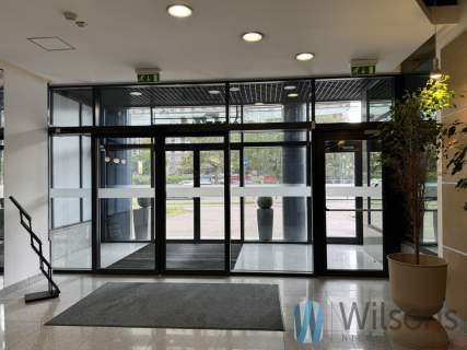 Lokal handlowo-usługowy 115 m na parterze