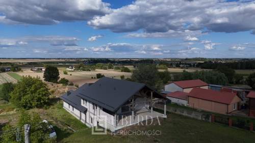 BUDYNEK PRODUKCYJNO-USŁUGOWY GARBÓW 670 M