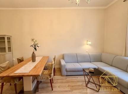 70 m 3 pokoje 1 piętro Kazimierz