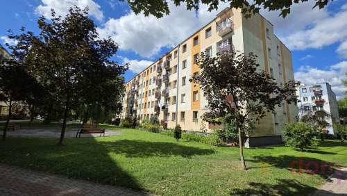 3 POKOJE 46 m BALKON - dobra lokalizacja