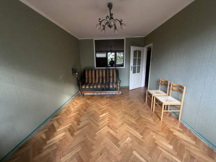 2/3 pokoje z 2 balkonami francuskimi 400m od Metra