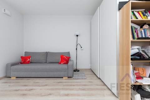 Jaktorowska 5A Wola/Centrum garaż 26m2 umeblowane