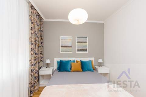 Apartament obok Metra Świętokrzyska