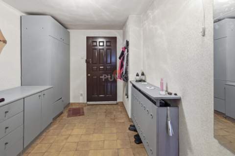 Spokojna okolica Pomieszczenia gospodarcze